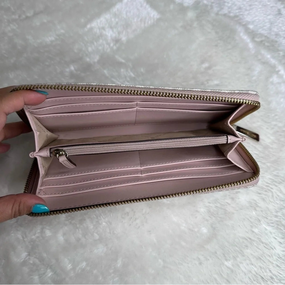 Michael Kors Jet Set Travel Zippy Wallet - Picture 8 of 14